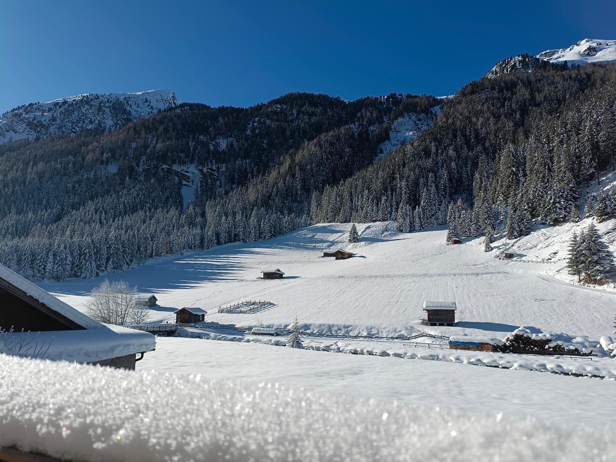 Apart Bergglueck Sankt Leonhard im Pitztal Exterior photo